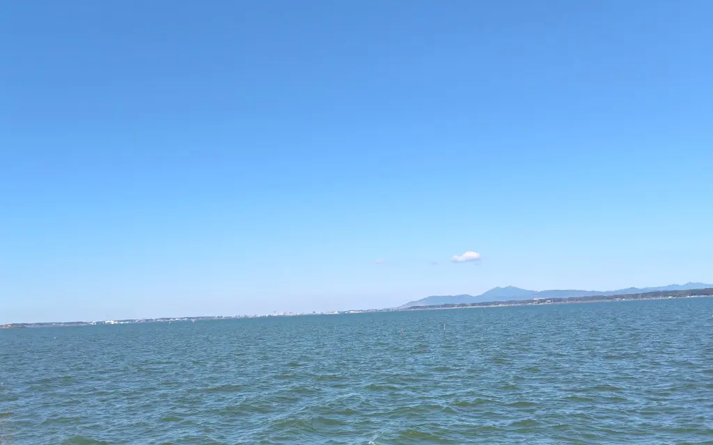 美浦村から見た霞ヶ浦