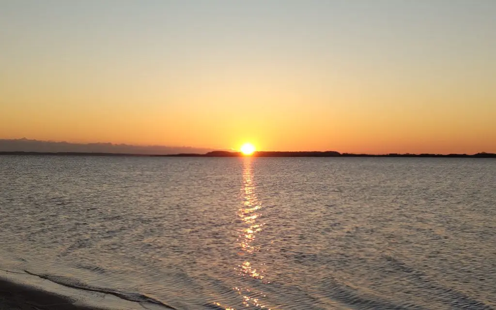美浦村から見た霞ヶ浦の日の出